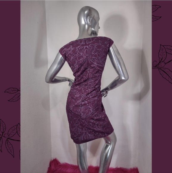 ALIX TAKA? EMBROIDERY MAGENTA DRESS. - Picture 4 of 7